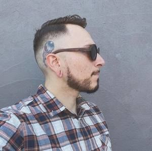 Meet your Posher, Travis